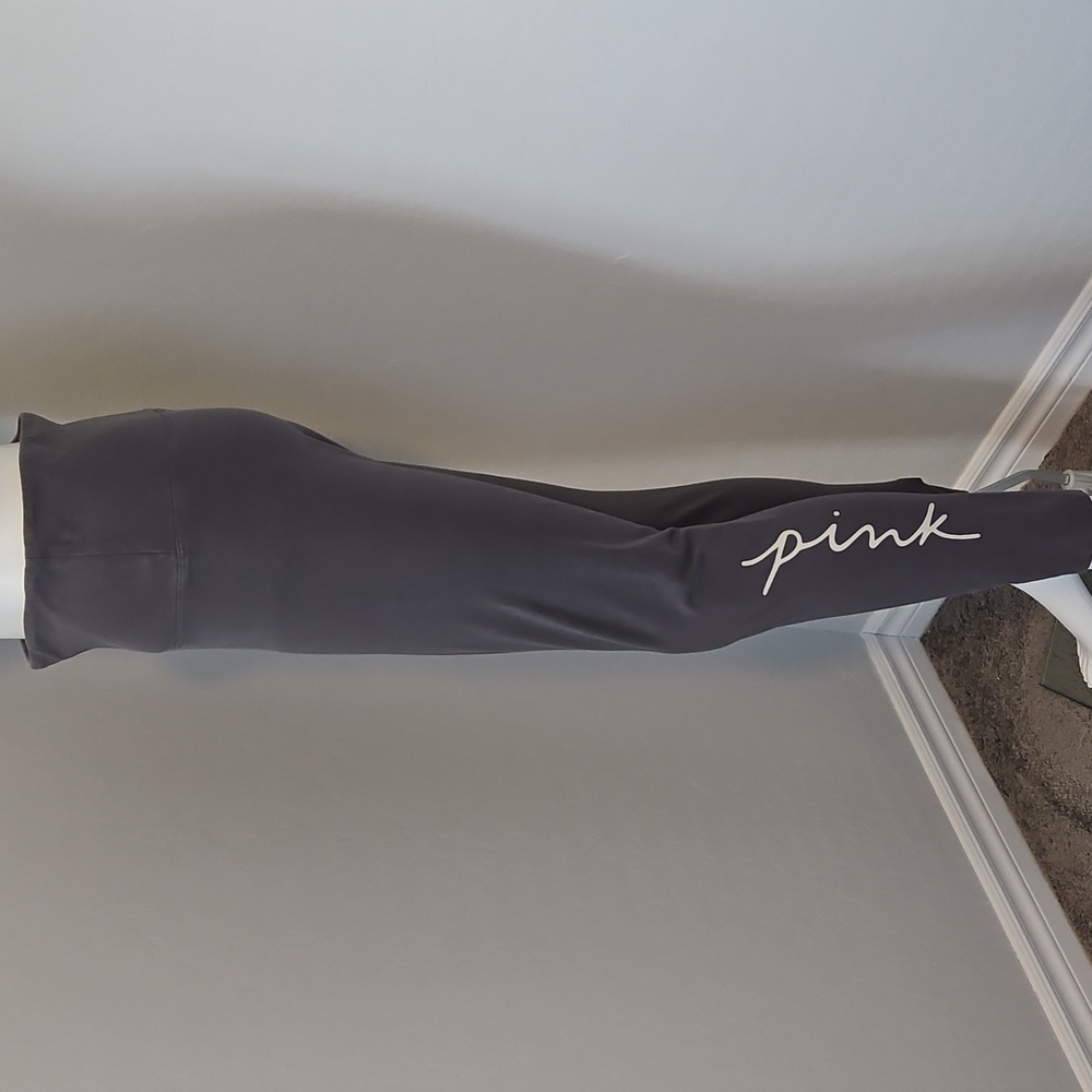 PINK Victoria's Secret Charcoal Gray Leggings with Script Logo